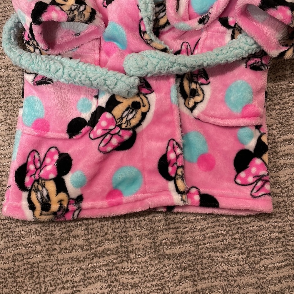 2t Minnie Mouse Robe - Picture 3 of 4